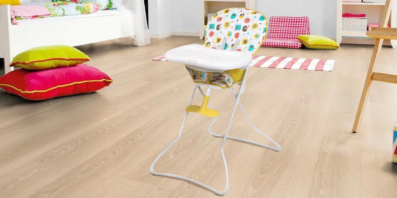 Review of Graco Snack N’ Stow Compact Highchair
