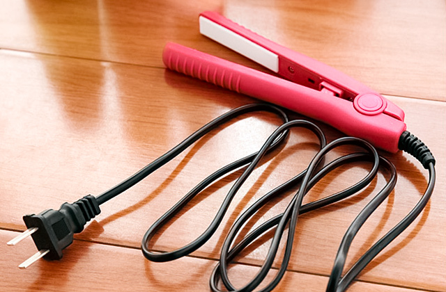 Best Travel Curling Irons to Always Look Gorgeous  