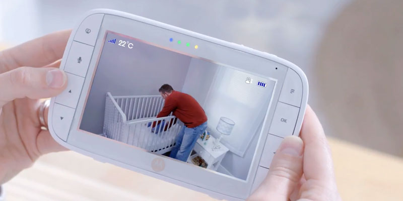 Motorola MBP50 Video Baby Monitor in the use