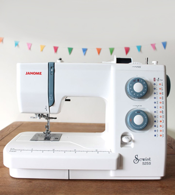 Review of Janome 525S Sewing Machine