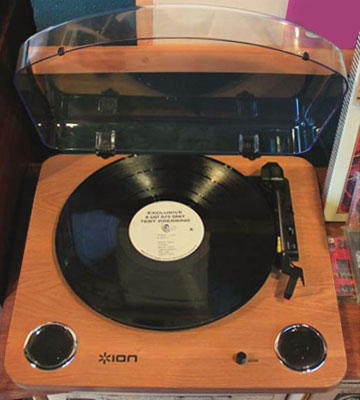 ION Audio Max LP 3-Speed Belt Drive Turntable with Built-In Speakers - Bestadvisor