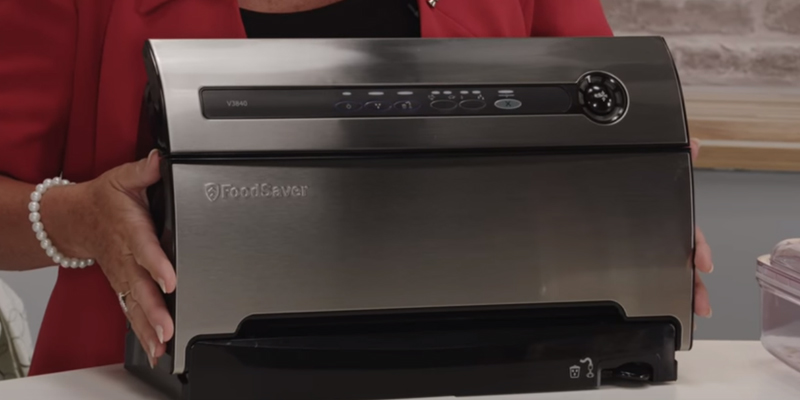 Review of FoodSaver Automated FSFSSL3840-060 Automated Vacuum Sealing System