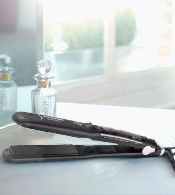 Review of VITI Professional Steam Styler Flat Iron Hair Straightener with Dual Voltage