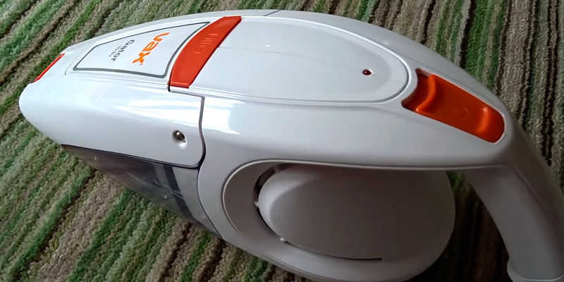 Vax Gator Cordless Handheld Vacuum Cleaner in the use