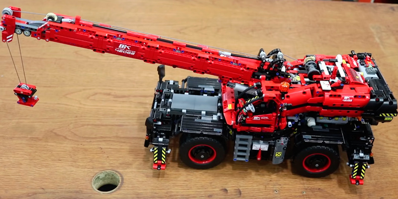 Review of LEGO 42082 Technic Rough Terrain Crane