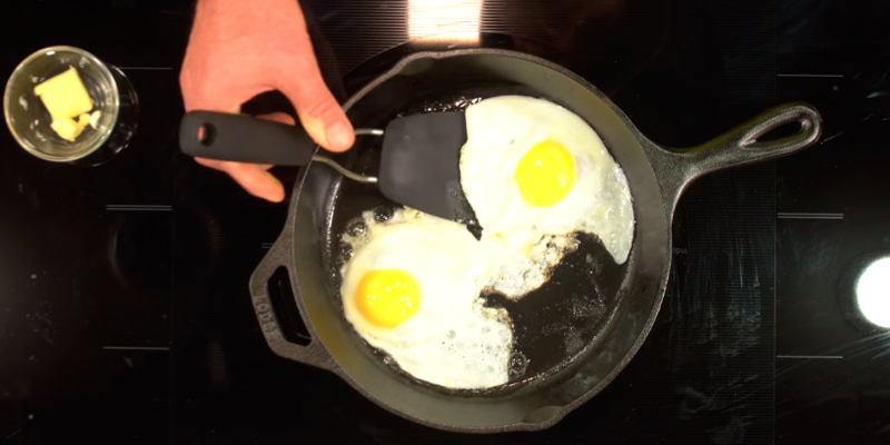 Review of Lodge L8SK3 10.25 inch Cast Iron Round Skillet