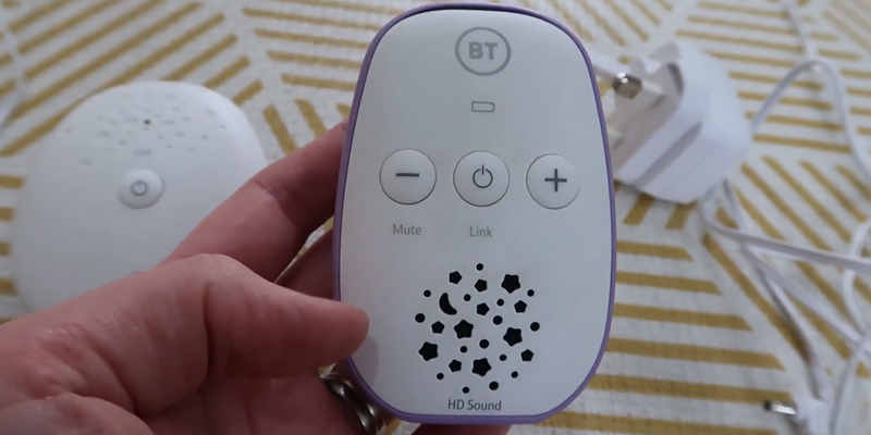 BT 400 Digital Audio Baby Monitor in the use