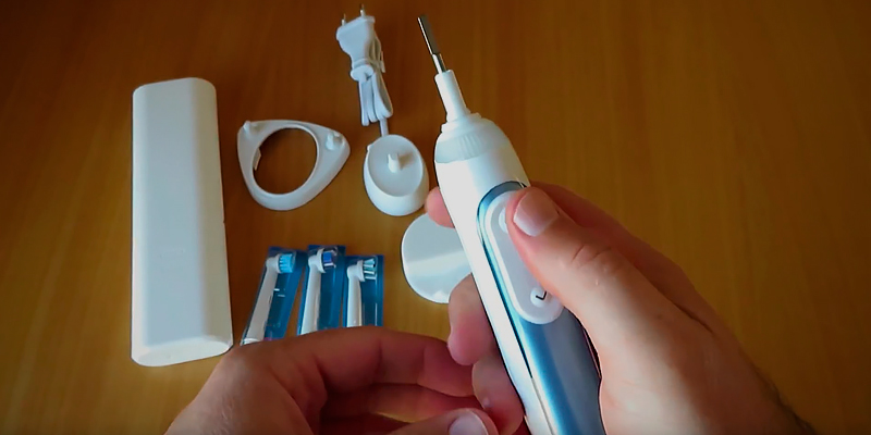 Review of Oral-B Smart 6 6000N Electric Rechargeable Toothbrush