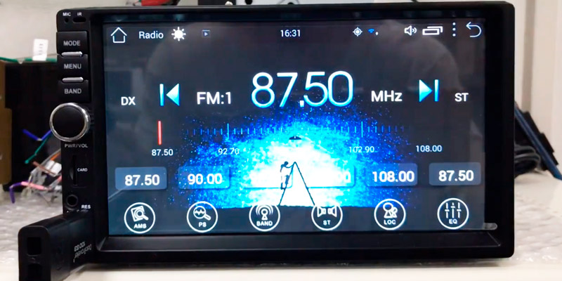 Panlelo S1 Car Stereo Touchscreen in the use