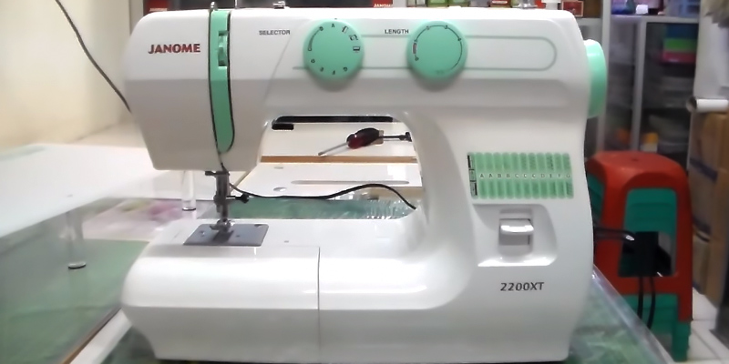 Review of Janome 2200XT Sewing Machine