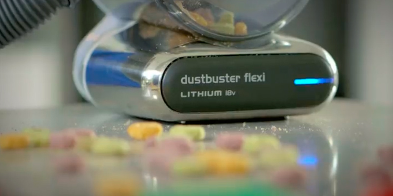 Black & Decker Lithium Flexi Vacuum in the use