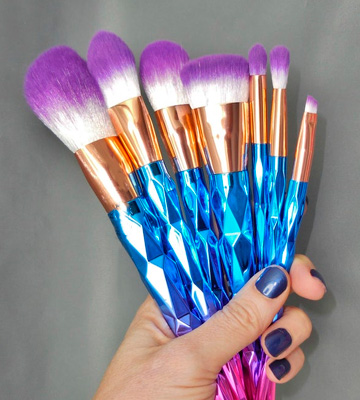 Review of Dailymall Premium Colorful Brushes Kit