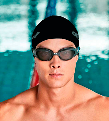 Review of Arena unisex classic silicone swim cap