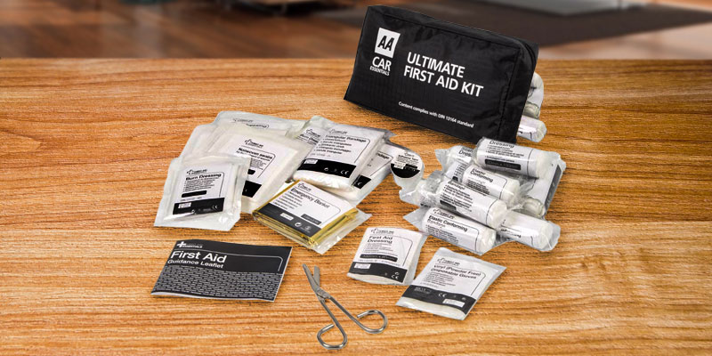 AA Car First Aid Kit in the use - Bestadvisor