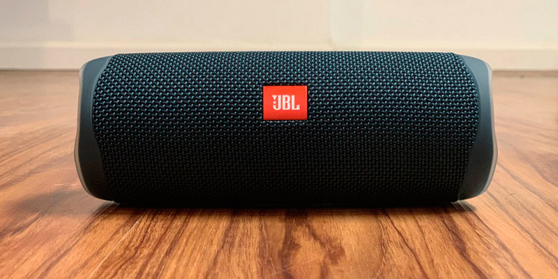 Review of JBL Flip 5 Portable Bluetooth Speaker with Rechargeable Battery
