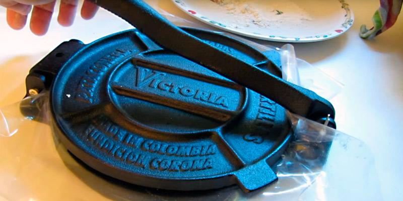 Review of Victoria 85008 Cast Iron Tortilla Press