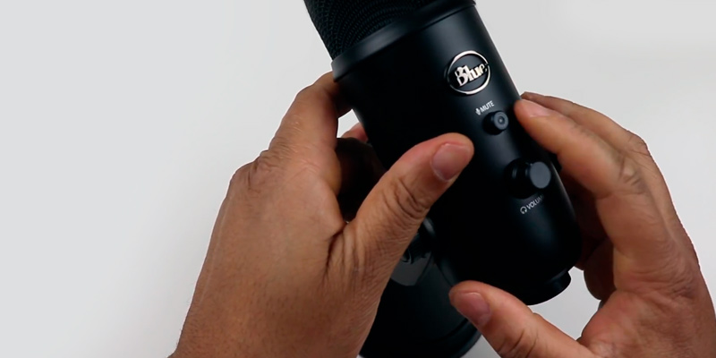 Review of Blue Yeti USB Condenser Microphone