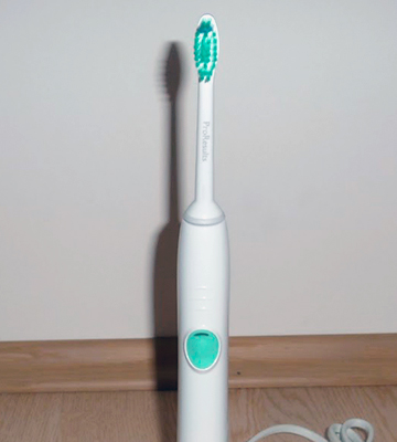 Review of Philips Sonicare EasyClean (HX6511/50) Electric Rechargeable Toothbrush