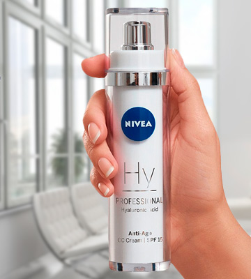 Review of Nivea PROFESSIONAL Hyaluronic Acid CC Cream SPF 15 (1 x 50 ml)