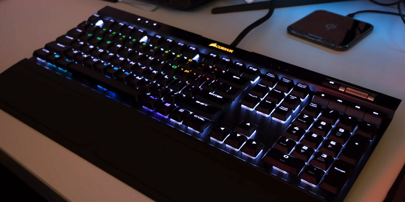 Review of Corsair K70 RGB MK.2 Mechanical Gaming Keyboard (RGB Backlighting, Aluminium Chassis)