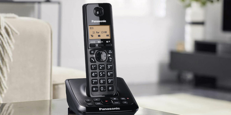 Panasonic KX-TG2721EB Cordless Telephone with Answer Machine in the use