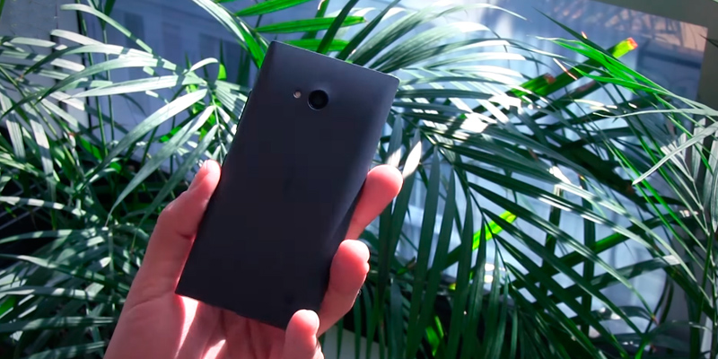 Nokia Lumia 735 SIM-Free Smartphone in the use