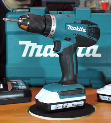 Review of Makita HP457DWE10 Combi drill Kit with carry case