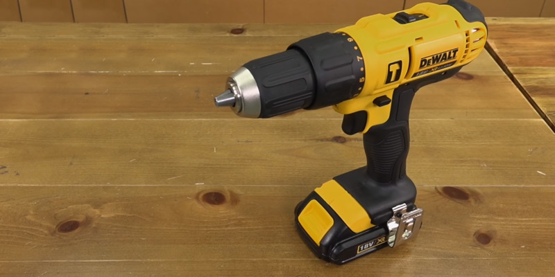 DEWALT dcd776c1 18V XR Lithium-Ion Combi Drill in the use