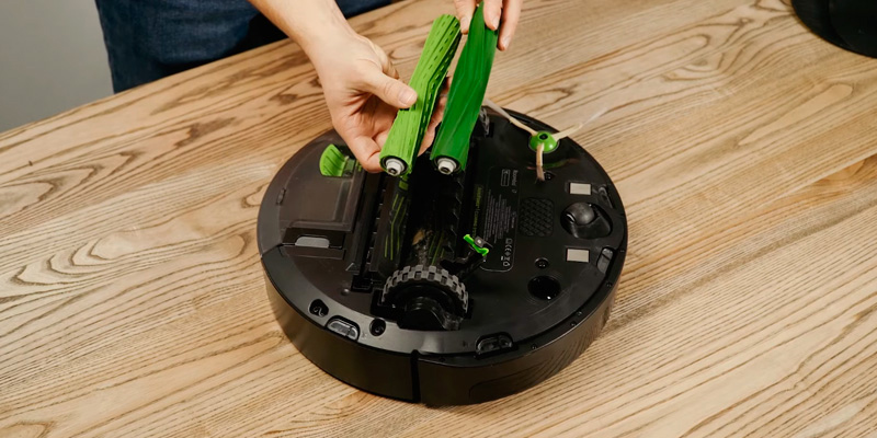 iRobot Roomba i7+ Robot Vacuum with Automatic Dirt Disposal in the use