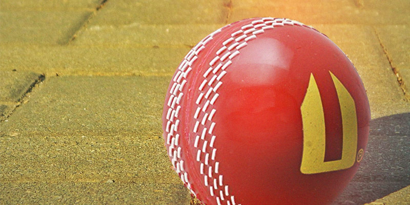 Review of Opttiuuq Magikk Cricket Ball