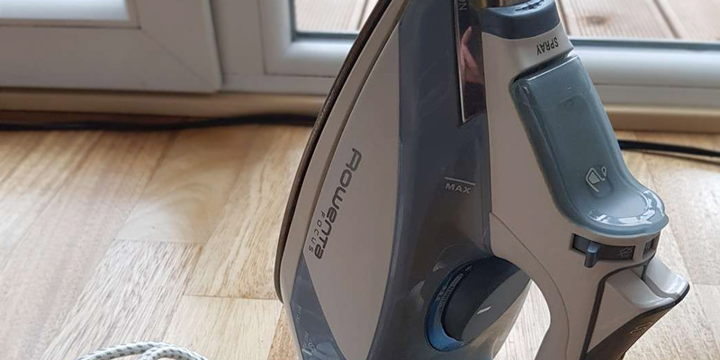 Review of Rowenta DW5110 Focus Steam Iron